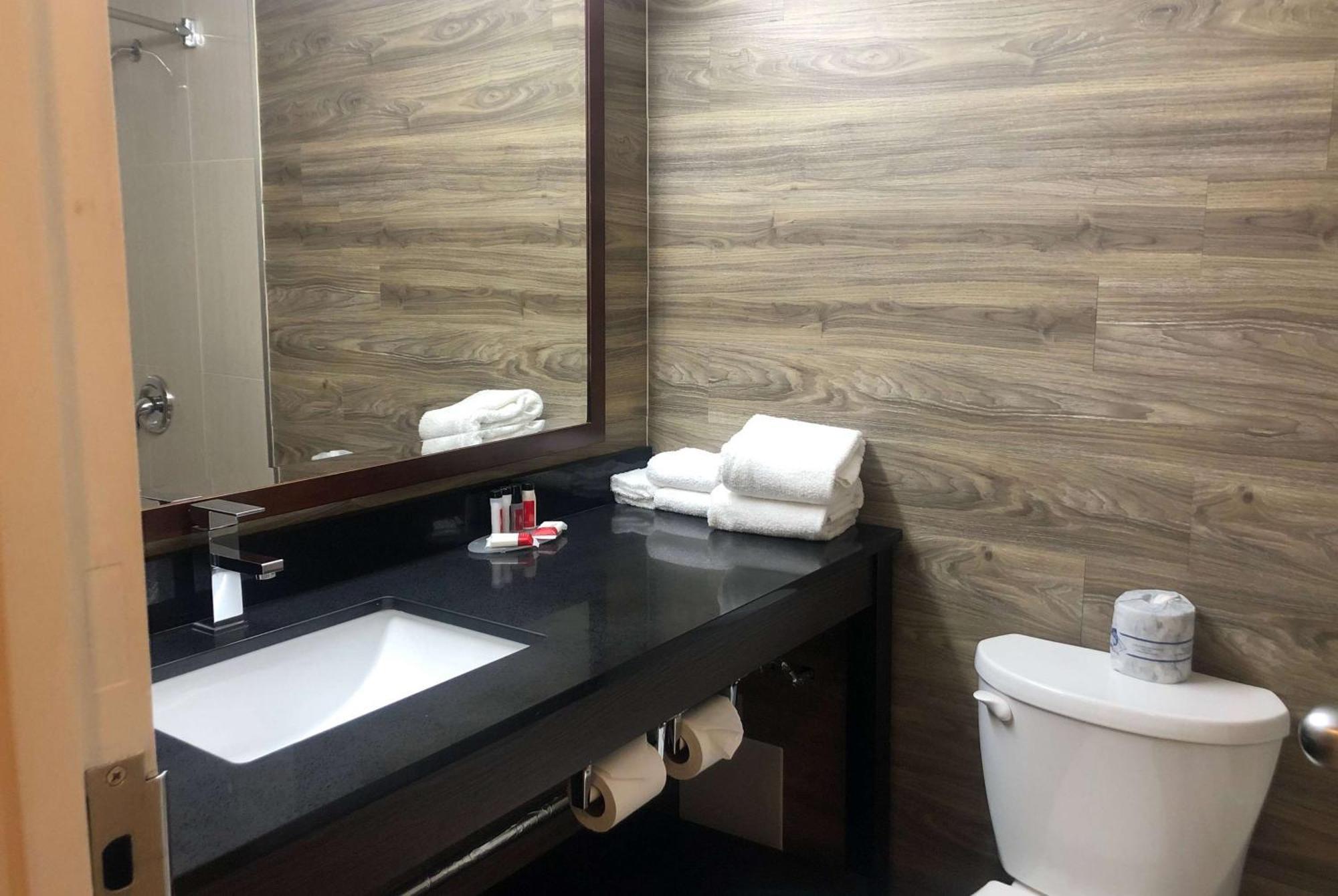 Travelodge By Wyndham Lindsay Ngoại thất bức ảnh